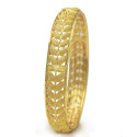 Stylish Trendy Gold Plated Medium Leaf Net Bangle
