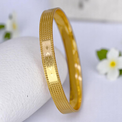 Exquisite Gold-Plated Designer Bangle