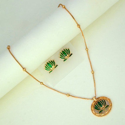 Elegant Matte Gold-Plated Lotus Pendant Necklace Set